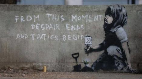 Banksy, ales al patrulea artist din toate timpurile preferat de britanici