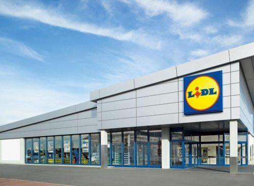 Lidl scoate complet de la v&acirc;nzare produsele de plastic de unică folosinţă