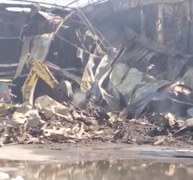 Noi imagini din clubul ars din Mamaia! Localul s-a făcut scrum (FOTO)