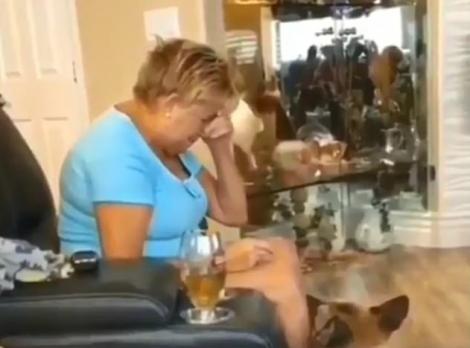 O bunică s-a drogat fără să știe! A mâncat prăjituri cu substanțe interzise ale nepotului ei! Momentul a fost filmat! Video