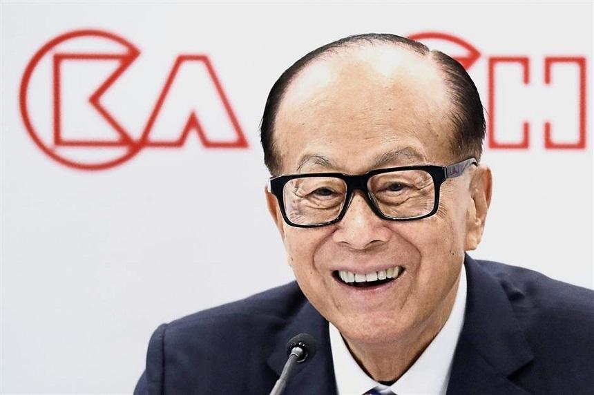 Cel mai bogat om din Hong Kong, magnatul Li Ka-shing, face apel la dragoste ca reacţie la proteste; oamenii de afaceri şi analiştii se tem de recesiune