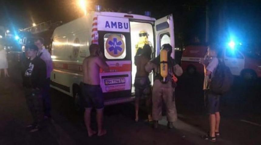 Opt morţi şi zece răniţi &icirc;n staţiunea ucraineană Odesa, &icirc;ntr-un incendiu la un hotel