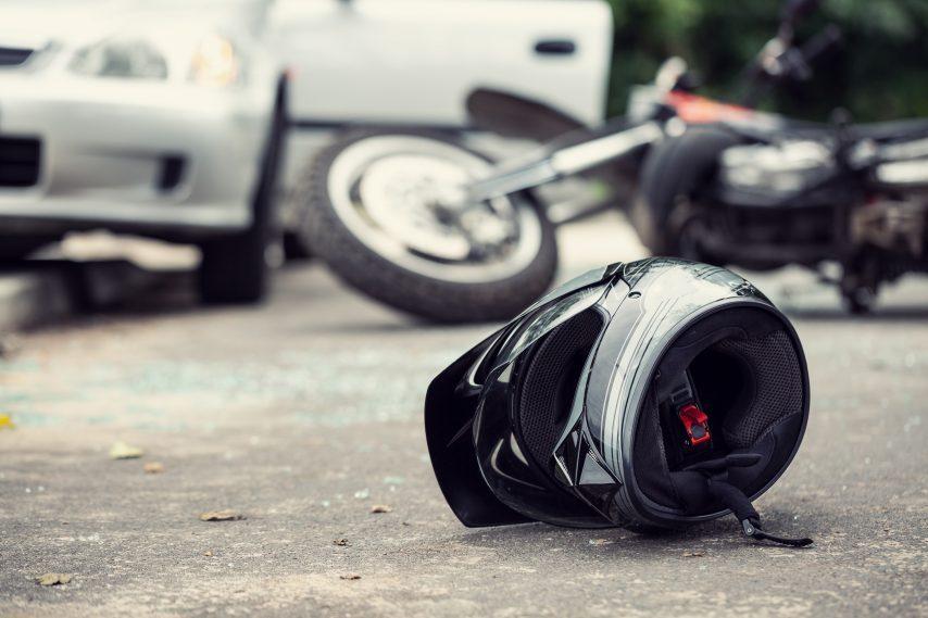 Şeful IPJ Constanţa, rănit &icirc;ntr-un accident rutier. Motocicleta pe care o conducea a fost lovită de o maşină
