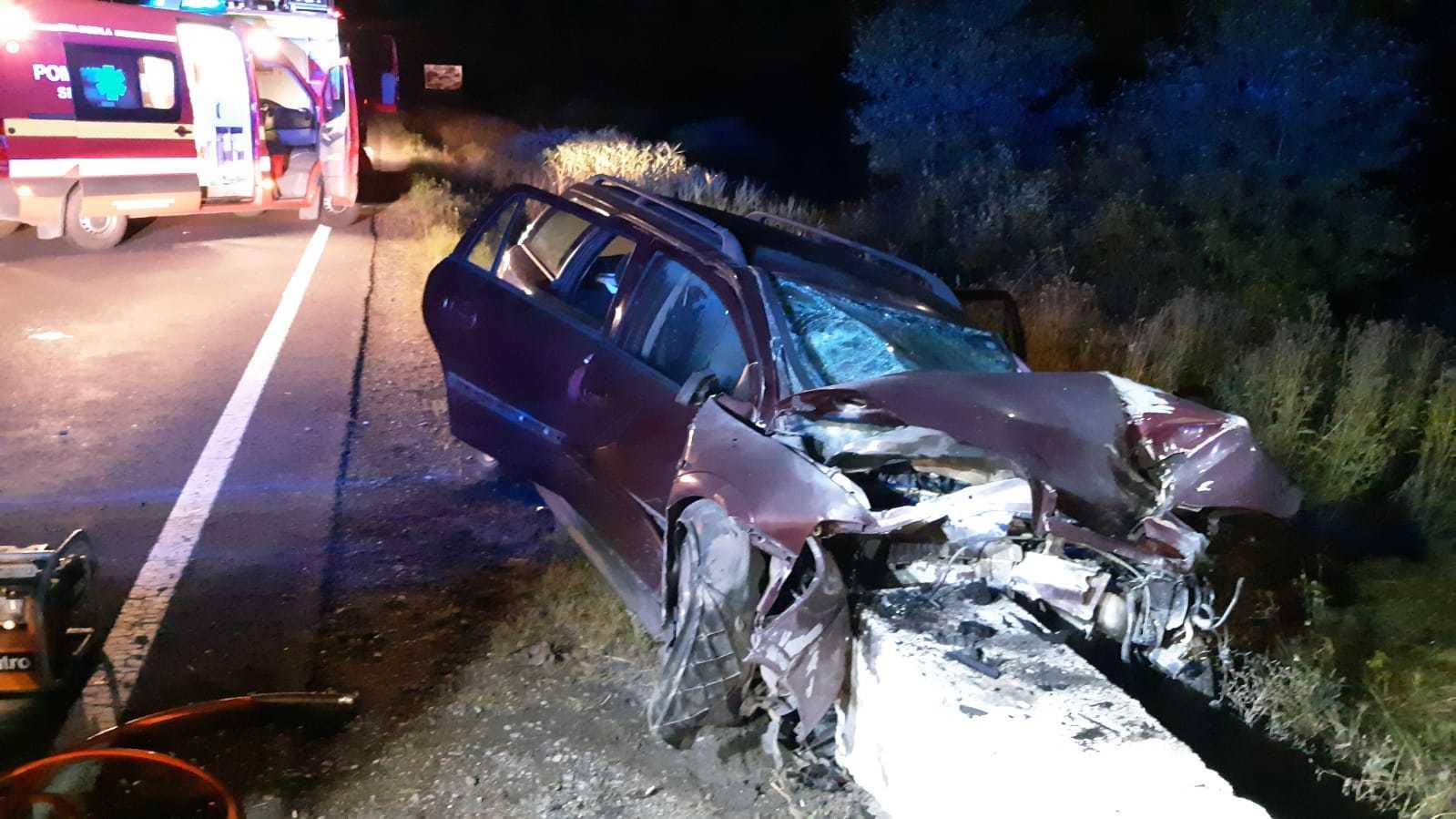 Accident grav pe DN 1, &icirc;n judeţul Sibiu: A intrat cu maşina &icirc;ntr-un cap de pod