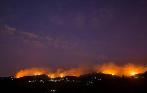 Aproximativ 5.000 de persoane, evacuate pe insula spaniolă Gran Canaria în urma unui incendiu violent