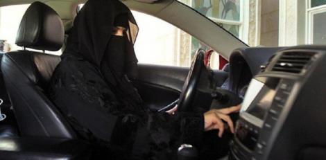 Femeile din Arabia Saudită pot călători peste hotare fără permisiunea unui tutore bărbat