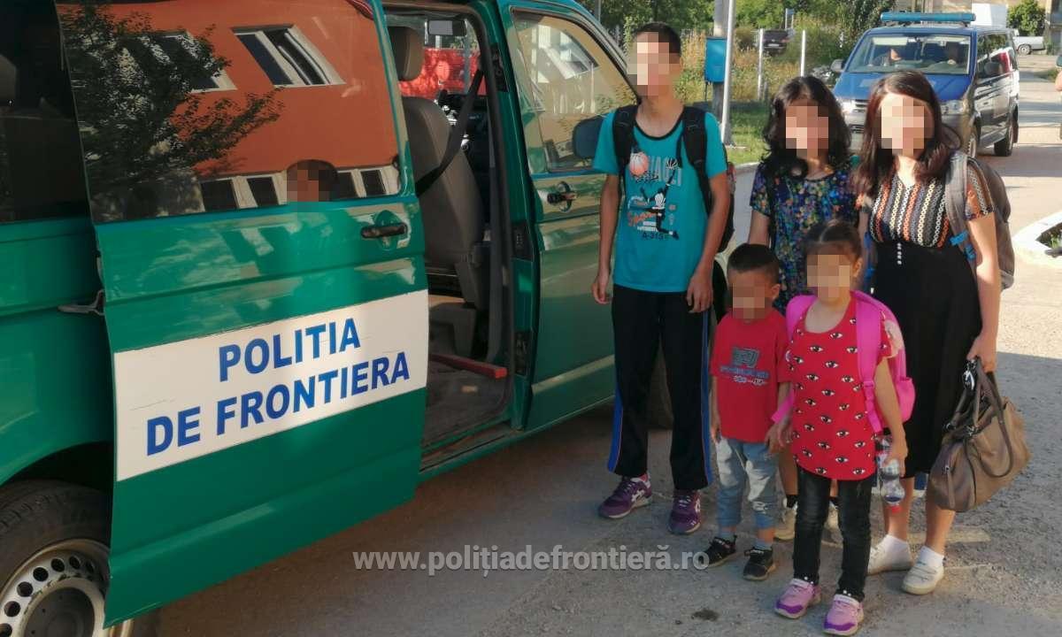 Patru cetăţeni chinezi, o femeie şi cei trei copii ai săi, prinşi de poliţiştii de frontieră din Caraş-Severin după ce au intrat ilegal &icirc;n ţară