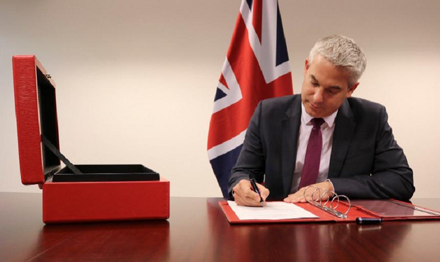 Marea Britanie &icirc;ncetează să asiste la majoritatea reuniunilor UE &icirc;ncep&acirc;nd de la 1 septembrie, anunţă Guvernul