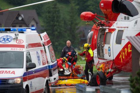 Furtună devastatoare. 5 morți și peste 100 de răniți din cauza fulgerelor, în Munții Tatra din Polonia