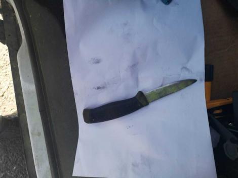Jaf în Constanța. Doi tineri au amenințat cu pistolul un bărbat de 45 de ani