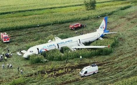 Încă un avion cu 160 de pasageri la bord a efectuat o aterizare de urgență, în Rusia, după ce pilotul a sesizat avarii