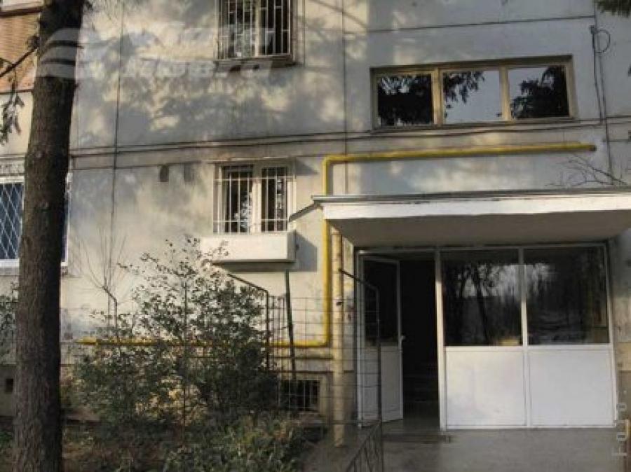 Orașul din Rom&acirc;nia unde locatarii blocurilor primesc bani să-și facă curat &icirc;n fața scărilor