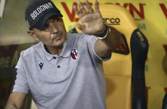 Sinisa Mihajlovici, care se luptă cu leucemia, a stat pe banca echipei Bologna la meciul cu formaţia Chievo