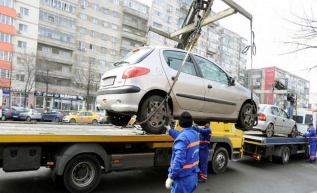 Gata! Începe ridicarea mașinilor parcate neregulamentar în București! Cât vor plăti șoferii ca să le recupereze! Vor scoate BANI MULȚI din buzunare