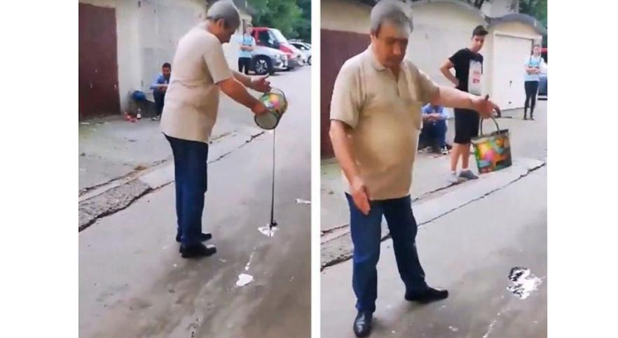 Scene revoltătoare! Un pensionar s-a răzbunat pe copiii care se jucau &icirc;n fața blocului &icirc;ntr-un mod inadmisibil! "Trebuie amendat!"