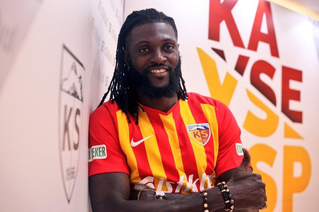 Emmanuel Adebayor, coleg cu Silviu Lung jr la Kayserispor