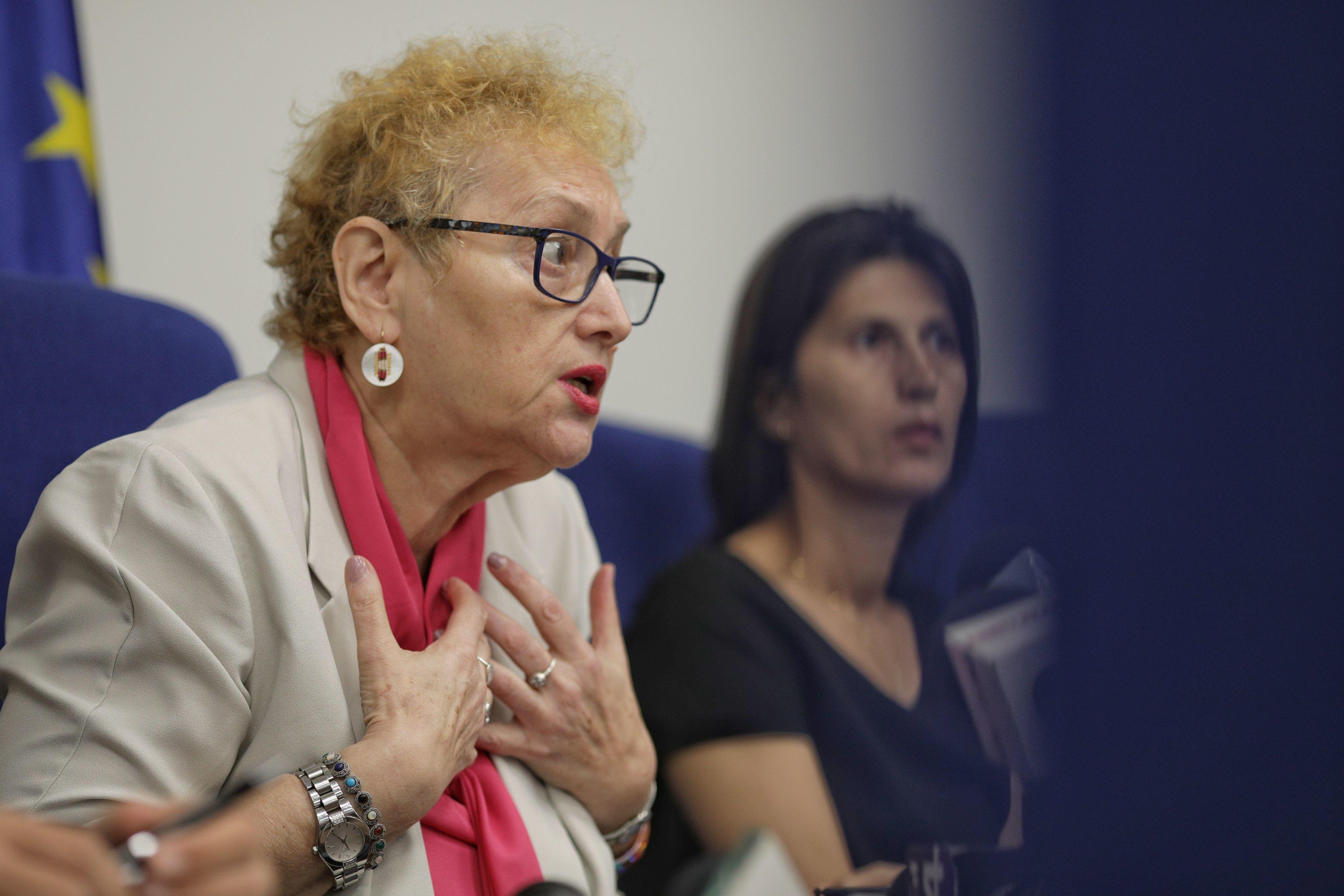 Renate Weber spune că nu există legătură &icirc;ntre contestarea Codului Administrativ şi ieşirea ALDE de la guvernare