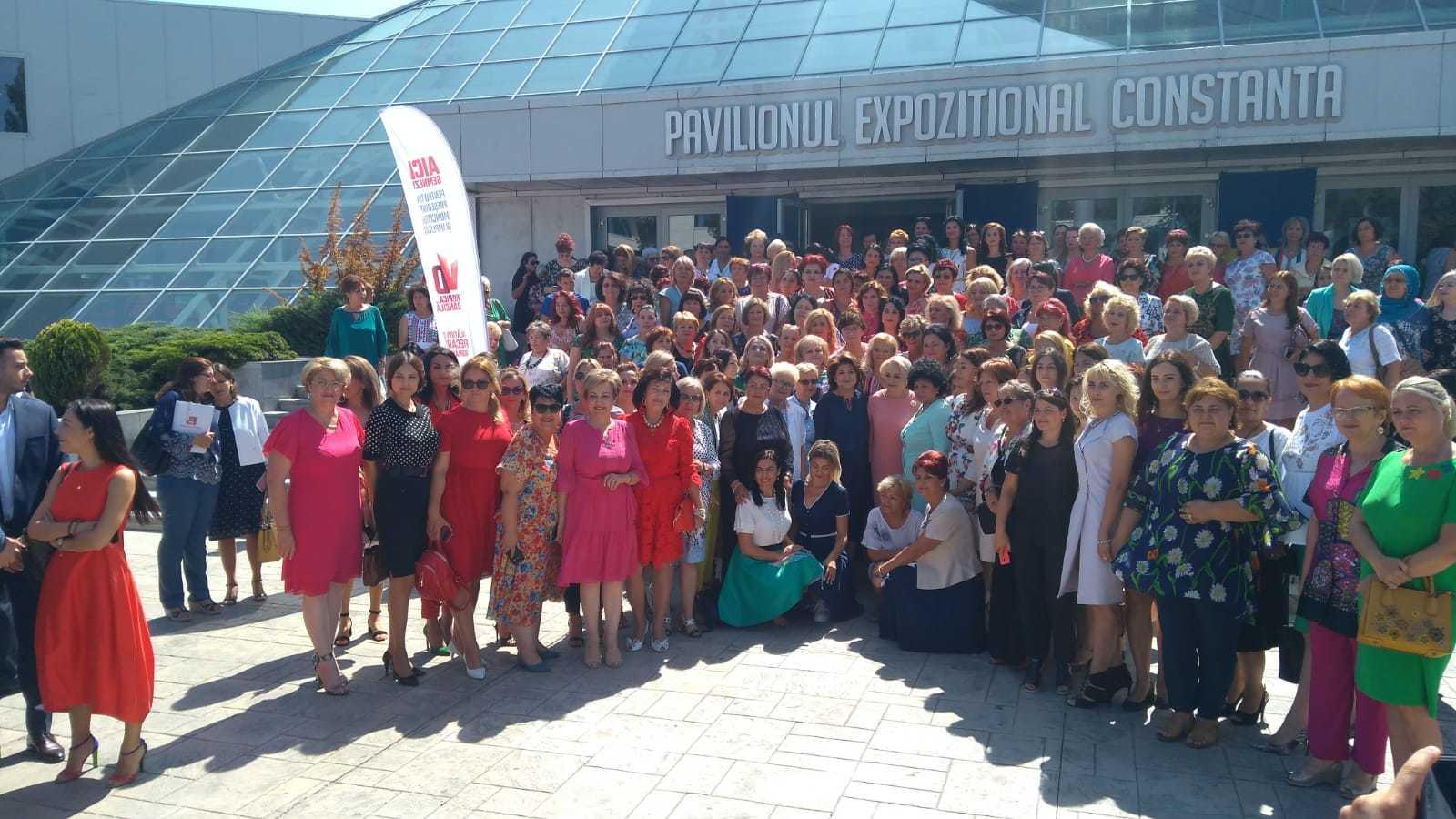 Dăncilă: Cei care vor aduce prejudicii acestei campanii, cei care se vor simţi debusolaţi, cei care vor ezita, să plece. Noi suntem PSD, nu partidul r&acirc;zg&acirc;ndacilor