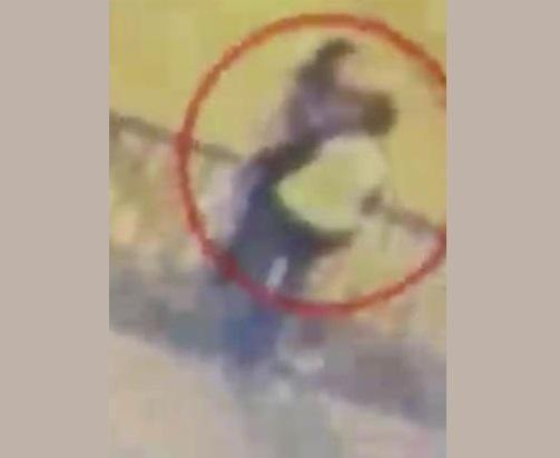 Au murit sărut&acirc;ndu-se! Momentul tragic a fost filmat! Atenție, imagini ce vă pot afecta emoțional! Video