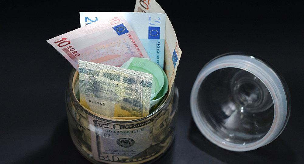 Au muncit o viață &icirc;n străinătate și au fost jefuiți &icirc;n Rom&acirc;nia: &bdquo;Aveam 13.000 de euro &icirc;ntr-un borcan&rdquo;