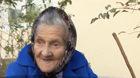 Imaginile cu tanti Sofia au făcut înconjurul internetului. La 83 de ani, se trezește la 5 și merge la grădinița din sat: "Cât oi mai trăi, să stau lângă copii"