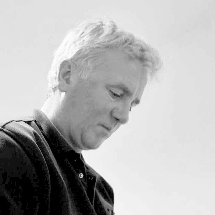 Un cunoscut om de afaceri din Iaşi a fost găsit sp&acirc;nzurat &icirc;n curtea casei sale; bărbatul a lăsat un bilet de adio &icirc;n care explică familiei gestul său