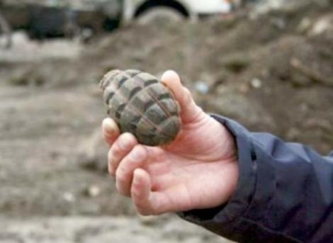 O grenadă a fost găsită în geanta unui preșcolar. Pirotehniștii au fost chemați de urgență