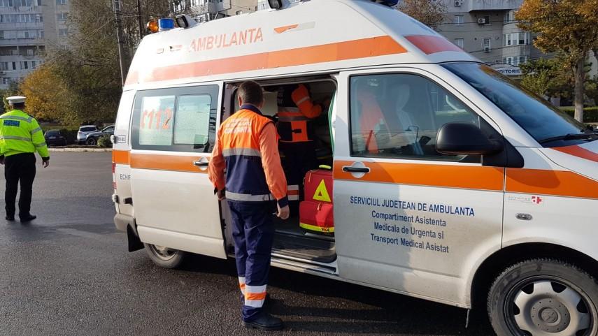 Șofer de ambulanță angajat cu o diploma de bacalaureat falsă. Polițiștii &icirc;l cercetează pentru fals &icirc;n acte