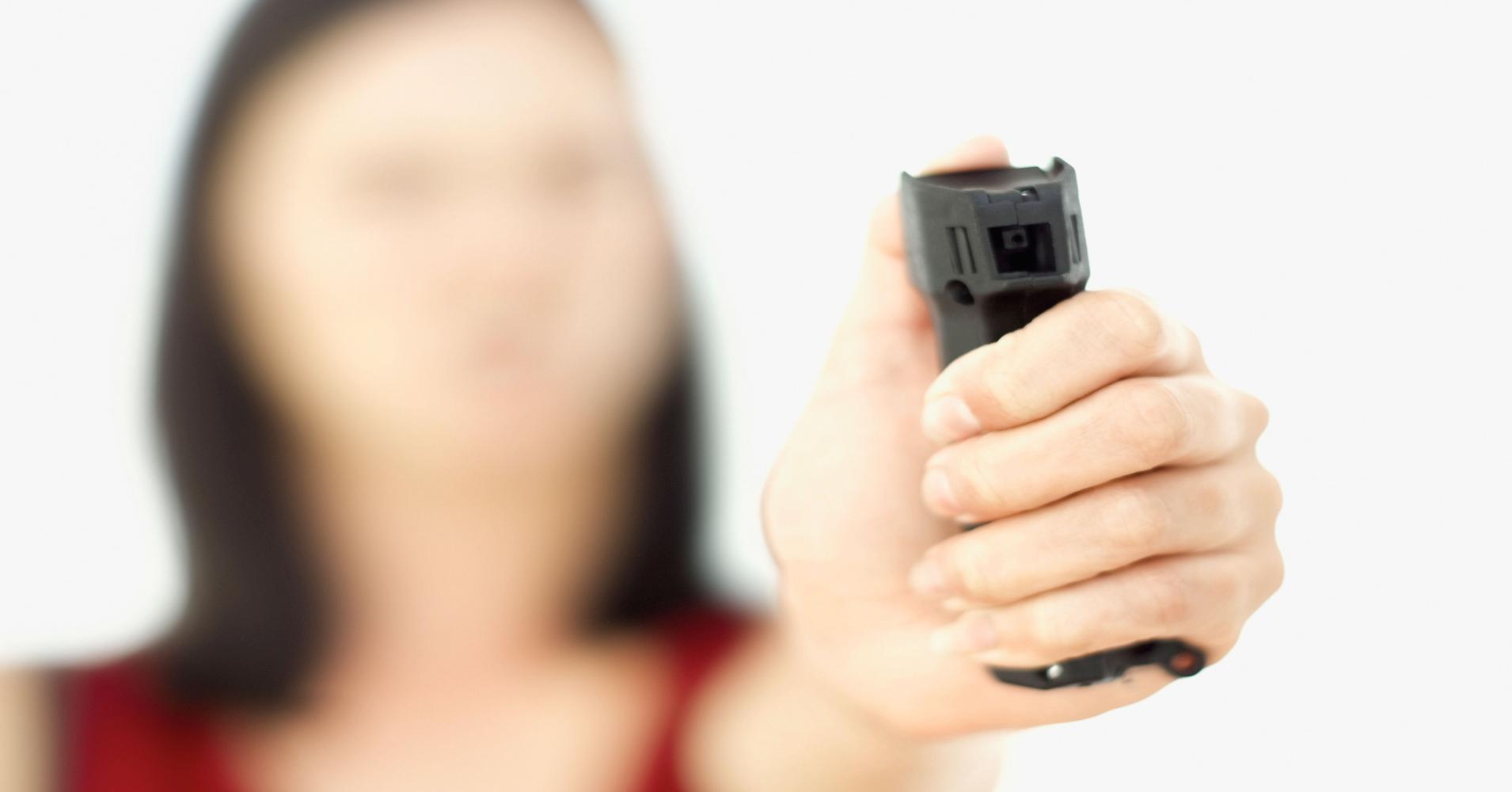 Inadmisibil! O profesoară din Satu Mare a atacat cu spray lacrimogen doi copii de clasă pregătitoare