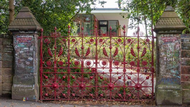 Casa de copii care a inspirat piesa &bdquo;Strawberry Fields Forever&rdquo; a trupei The Beatles, deschisă ca atracţie turistică şi centru pentru tineret