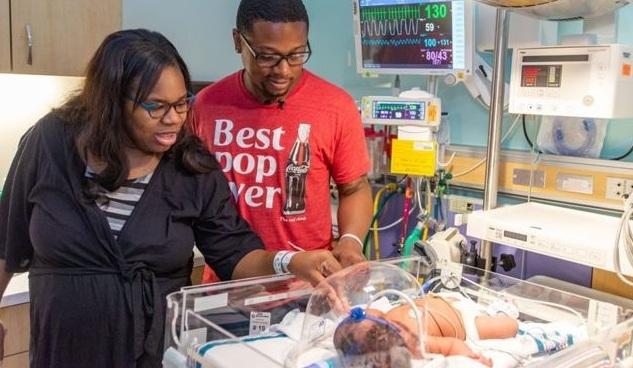 Un copil din Statele Unite s-a născut &icirc;n ziua de 9 septembrie, la ora 9.11 şi a c&acirc;ntărit 9,11 livre