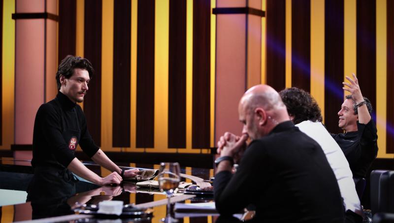 Aseară, pe Antena 1, Chefi la cuțite, lider de piață la orașe. Chef Sorin Bontea și-a ales ”cuțitul de aur” din sezonul 7