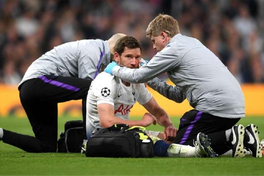 IFAB ar putea introduce pauze obligatorii de zece minute şi &icirc;nlocuiri temporare &icirc;n cazul jucătorilor care se lovesc la cap pe teren