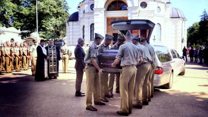 Durere imensă la înmormântarea lui Alexandru Darie! Imagini sfâșietoare! Foto