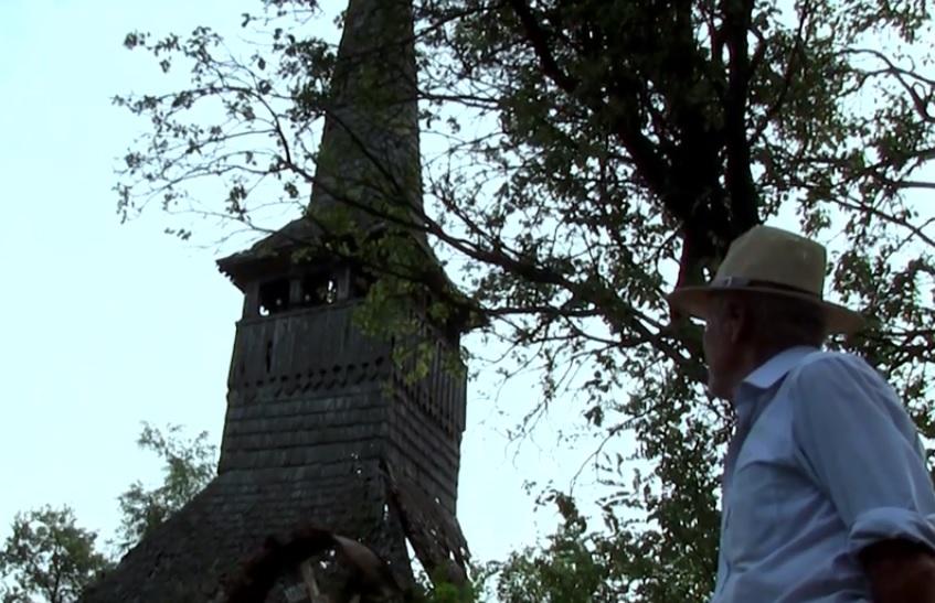 Ți se rupe sufletul c&acirc;nd o privești! O biserică din lemn, monument istoric, distrusă de nepăsare! Un sat &icirc;ntreg din Cluj suspină pentru ea! &bdquo;E păcat!&rdquo;