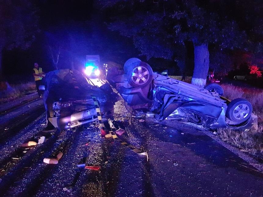 Accident grav &icirc;n Tulcea, duminică seara! Cinci persoane au fost rănite. Imagini cumplite Foto