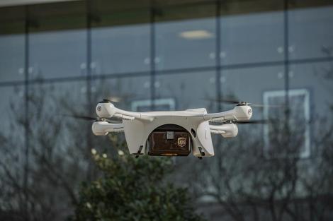 UPS înfiinţează o nouă companie şi solicită certificare pentru a oferi servicii de livrare cu drone