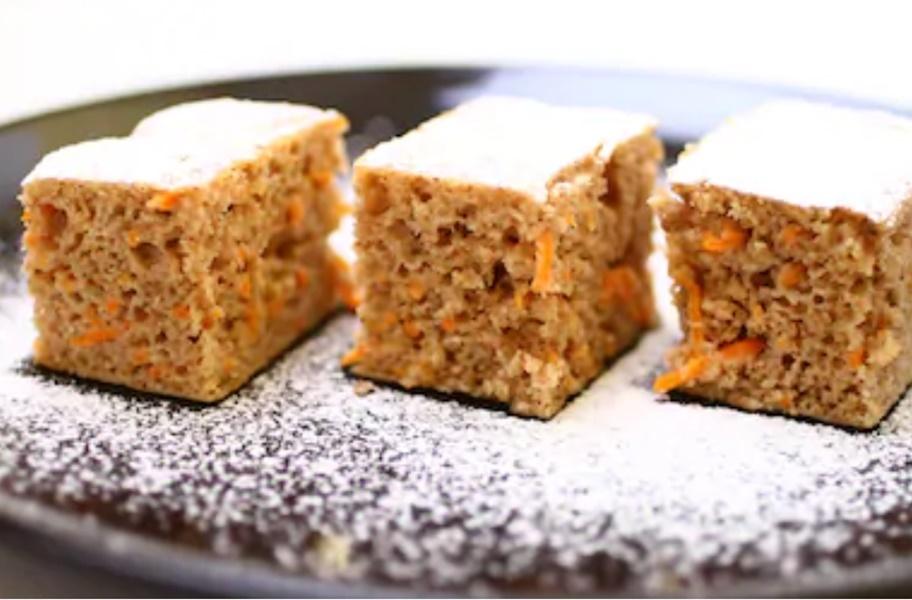 Cel mai gustos și aromat desert de toamnă: Prăjitura cu dovleac și nuci