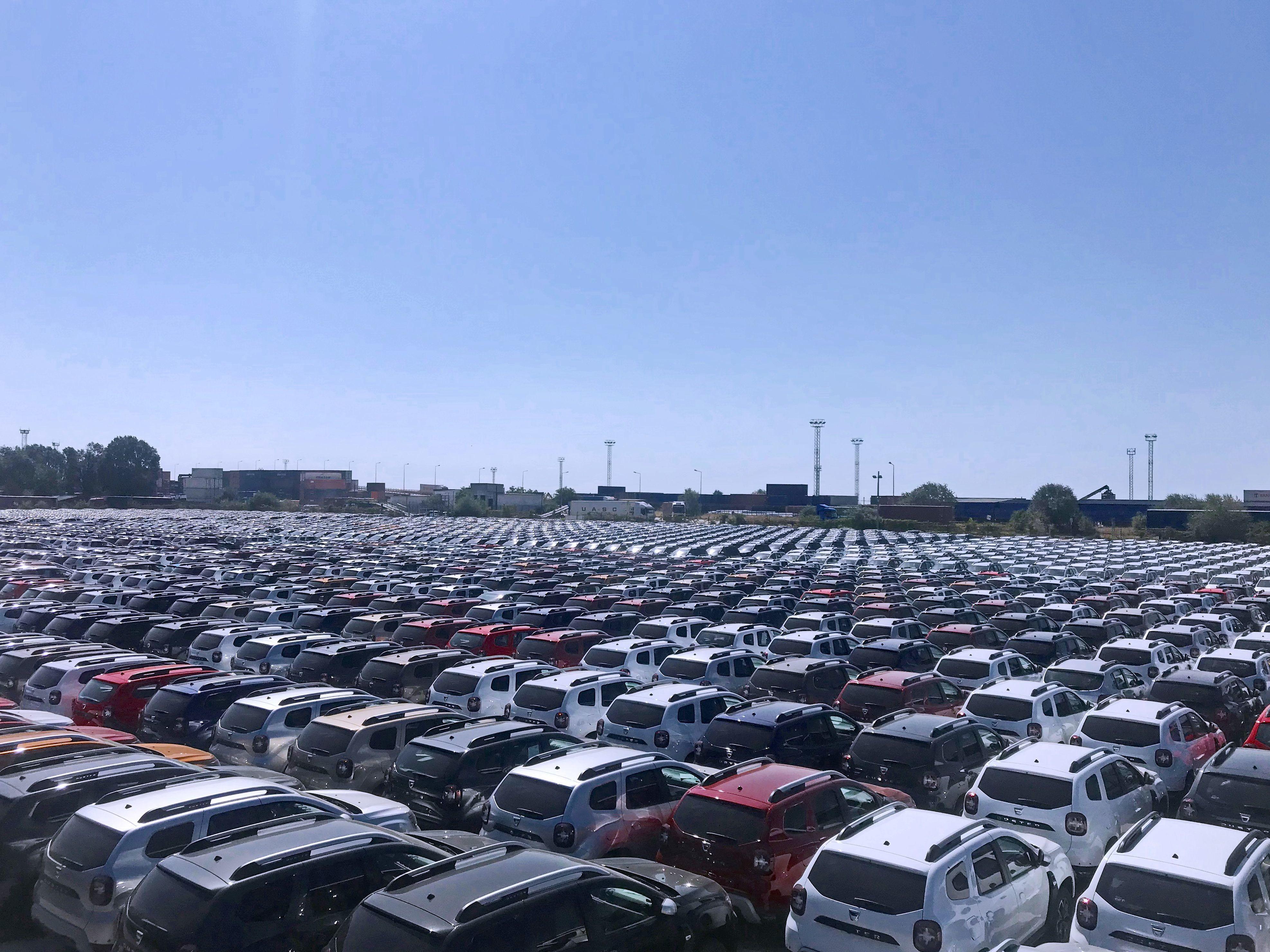 Romcargo Maritim, operatorul celui mai mare terminal Ro-Ro din Portul Constanţa, aflat &icirc;n insolvenţă, a fost preluat de platforma de investiţii Roca