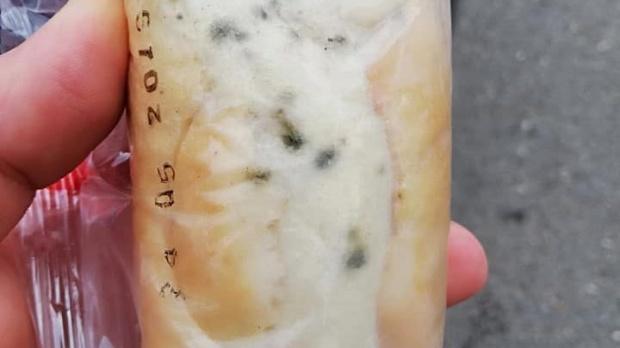 Cornuri mucegăite la școli din V&acirc;lcea! Ce amendă a primit firma care le-a trimis