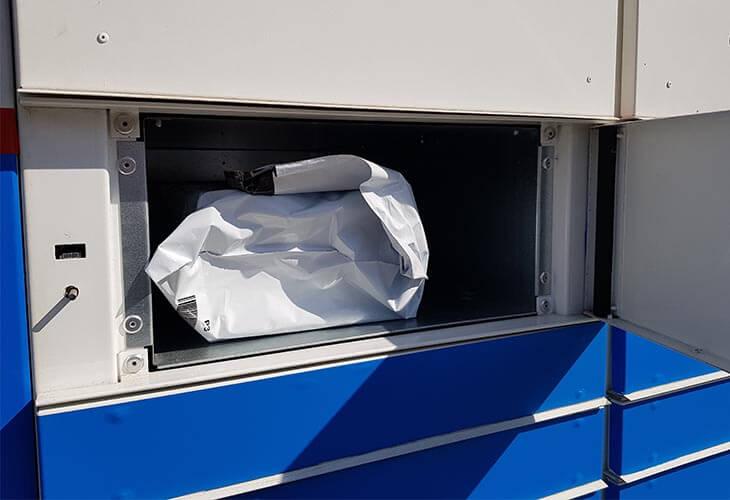 Noua metodă de ridicare a cumpărăturilor online. Curierii pierd teren!