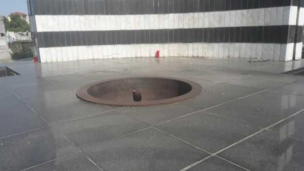 Flacăra eternă de la Monumental Eroilor Revoluţiei de la Timişoara a fost stinsă pentru că Primăria nu a achitat o factură de 5.600 lei