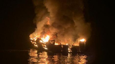 Incendiul la ambarcaţiunea din largul coastelor Californiei: 25 de cadavre au fost recuperate, 9 persoane sunt date dispărute
