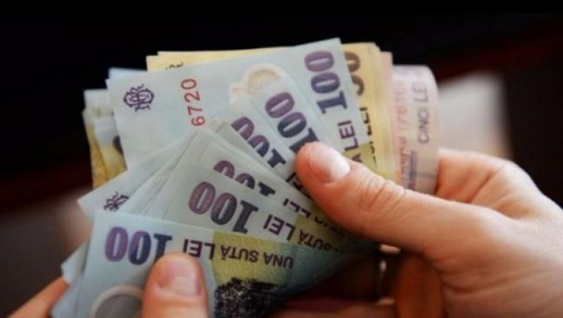 Lovitură dură pentru românii cu rate la bănci! Cei mai afectați sunt cei cu credite pentru casă