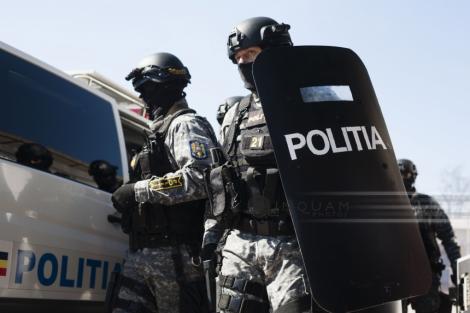 Prahova: Percheziţii într-un dosar de cămătărie şi şanjaj; 14 persoane vor fi duse la audieri