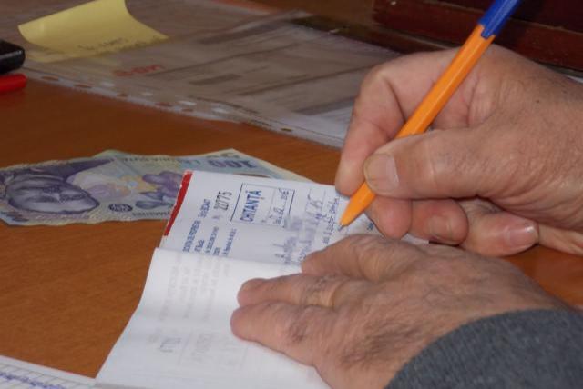 Nu te lăsa păcălit de proprietari! Un bărbat a făcut 21 de contracte de &icirc;nchiriere pentru același apartament &icirc;ncerc&acirc;nd să obțină bani de la chiriași