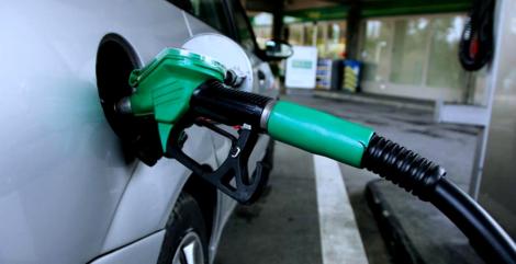 Benzina şi motorina s-au ieftinit. Ce prețuri au fost afișate la pompă pe 1 ianuarie 2020