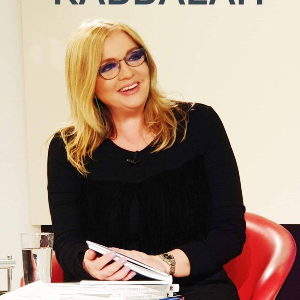 Cristina Ţopescu ar fi stat moartă &icirc;n casă aproape trei săptăm&acirc;ni. Primele ipoteze &icirc;nainte de necropsie sunt cutremurătoare