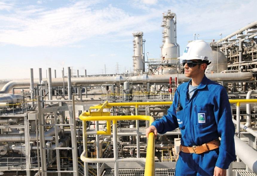 Aramco şi-a mărit oferta publică iniţială la un nivel record de 29,4 miliarde de dolari, prin exercitarea unei opţiuni de supraalocare