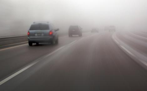 Vreme: Cod galben de ceață densă, chiciură și polei în 27 de județe din România. Capitala este afectată